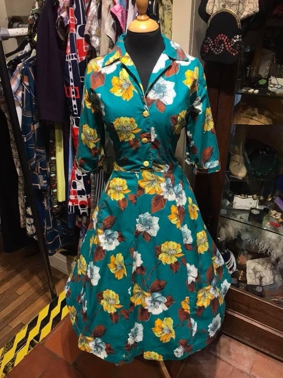 Gorgeous 1950’s cotton day dress
