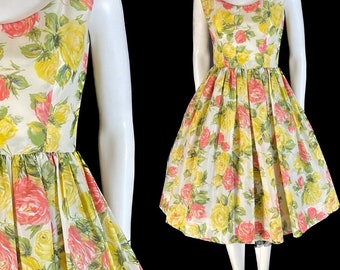 Glorious 1950’s rose print full skirt summer day dress