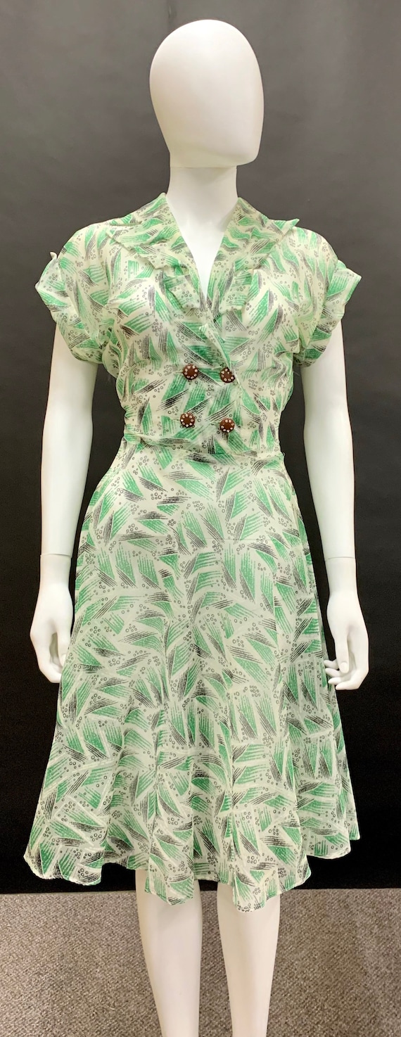1940s nylon day dress