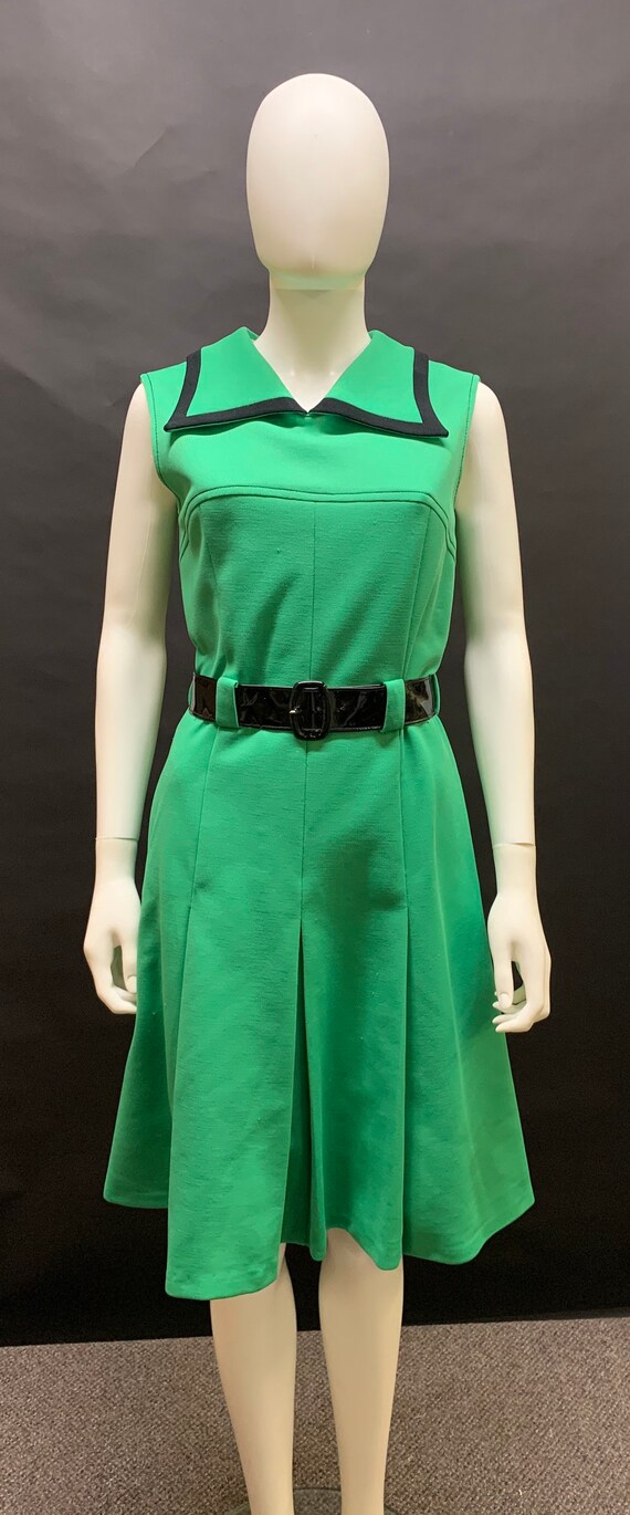 Lovely 60’s mod dress