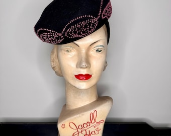 Adorable 1940 display picture 1