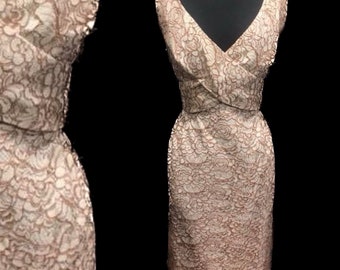 1950's cream and beige lace wiggle cocktail/party dress