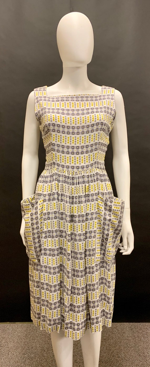 1940s cotton day dress - image 2