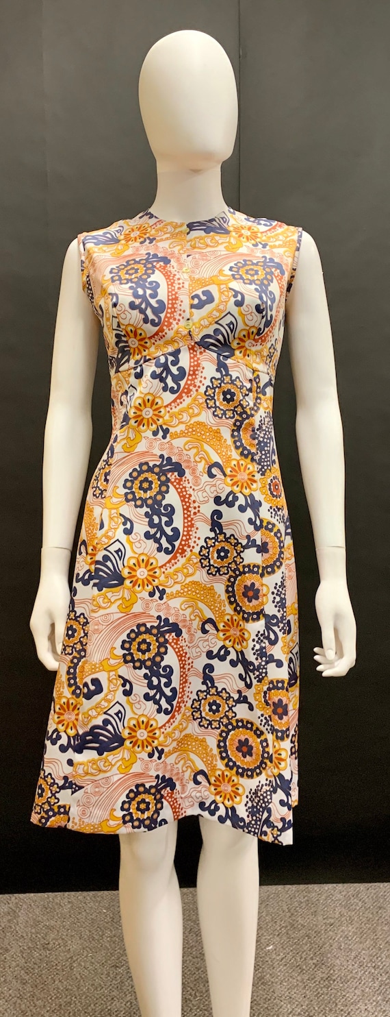 Cute volup 60’s day dress