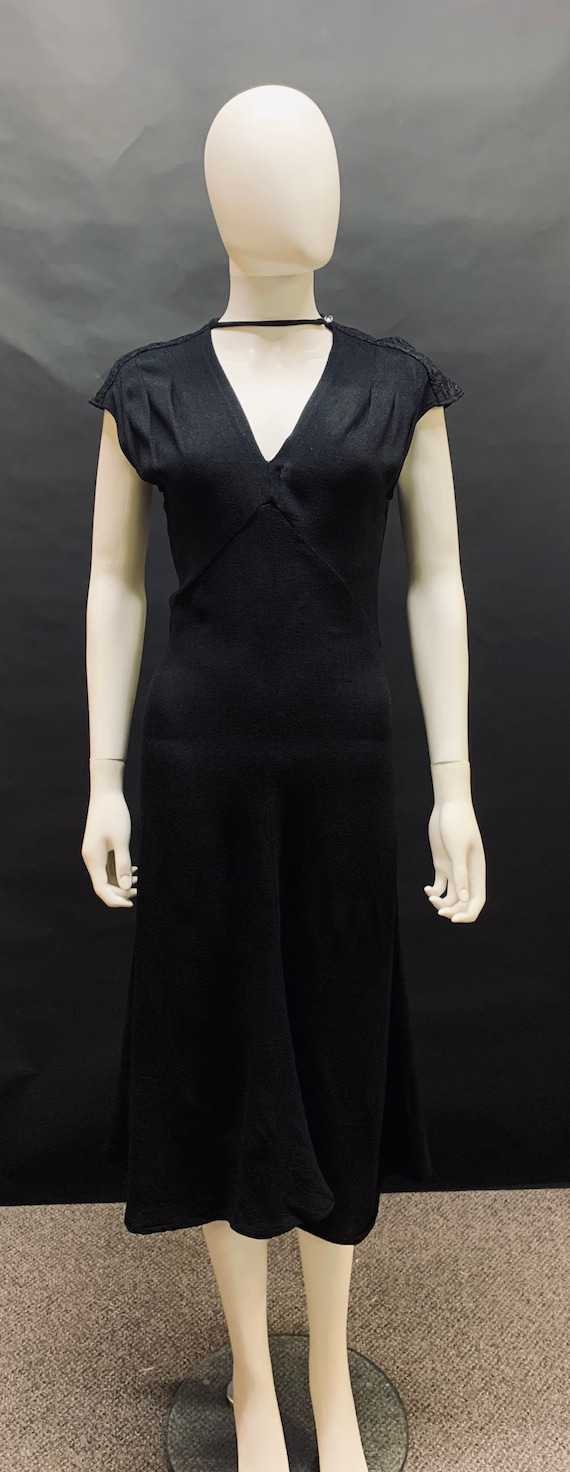 Stunning 30’s inspired 1970s “radley” crepe dress