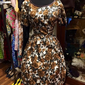 Gorgeous 1950s silk rose print dress image 2