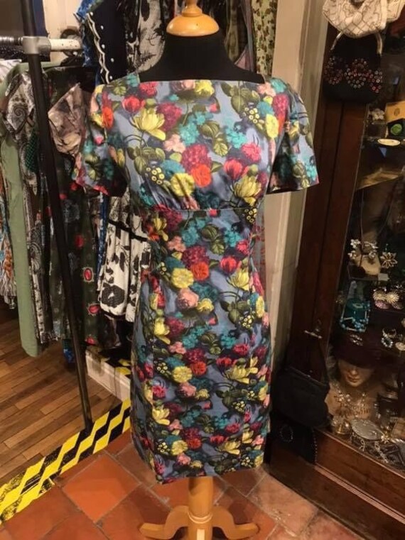Pretty bright floral brushed cotton 60's wiggle d