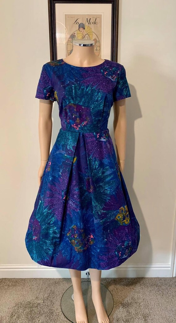Lovely 1950s cotton day dress