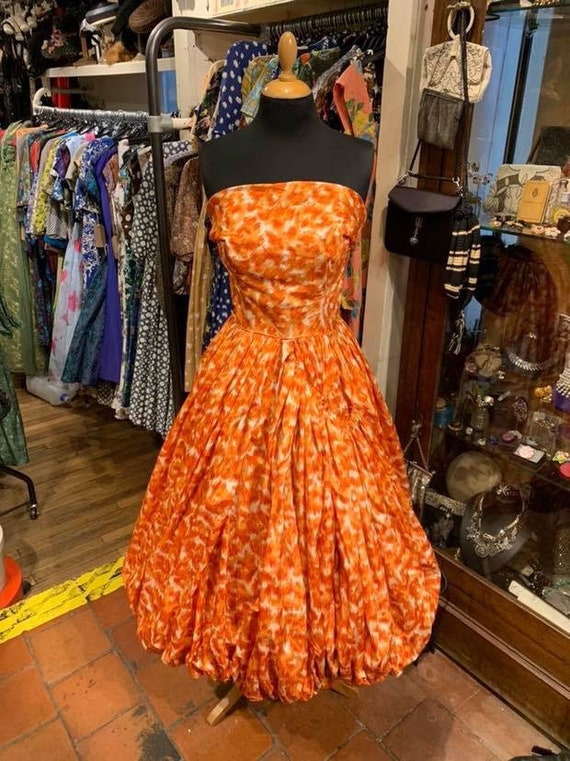 Stunning 1950’s orange puff ball party cocktail s… - image 2