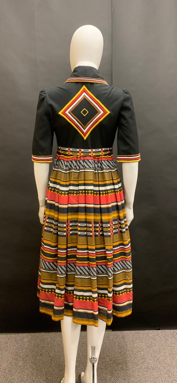 STUNNING 70’s “jean varon” embroidered dress