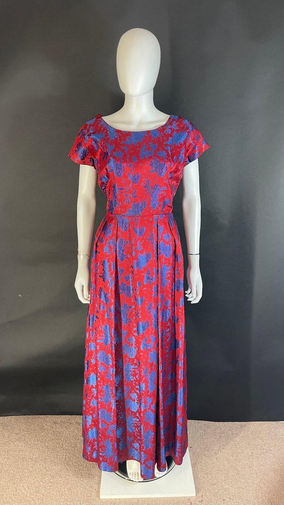 Beautiful 1950’s brocade full skirt evening dress - image 2