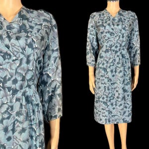 Beautiful 1950s silk day dress