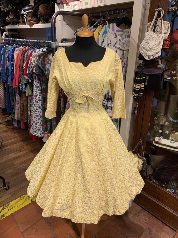 Pretty 1950s brocade dress
