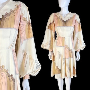 Wonderful rare early 1970’s novelty print dress by Jean Varon