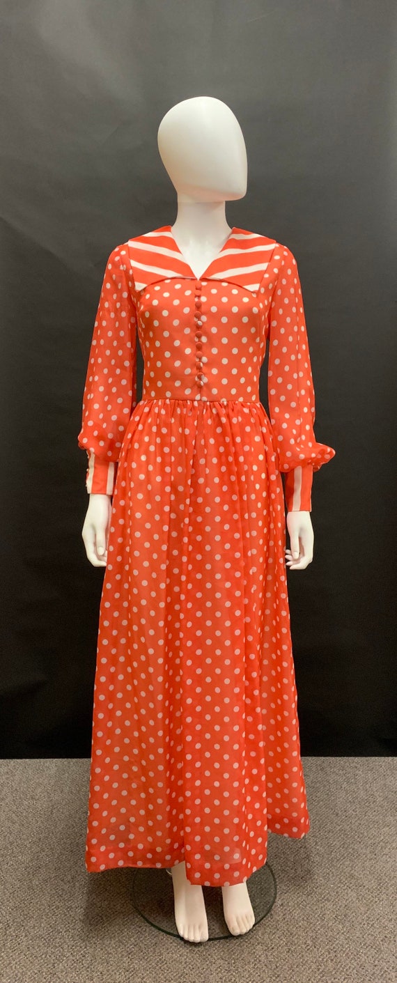 Gorgeous 1970s maxi dress