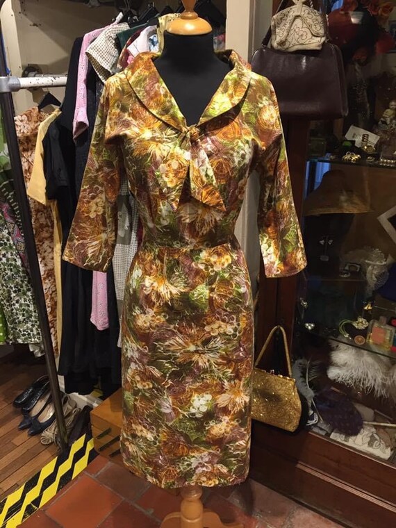 Fab 1950s wiggle dress