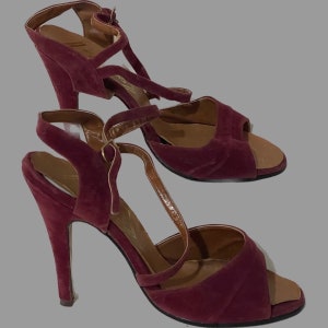 Fab 1970s velvet dead stock sandals (approx uk size 4)
