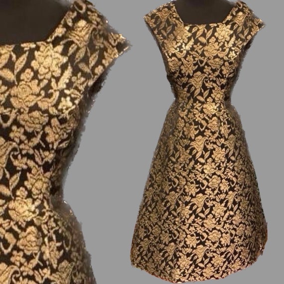 Robe brocart doré hotsell