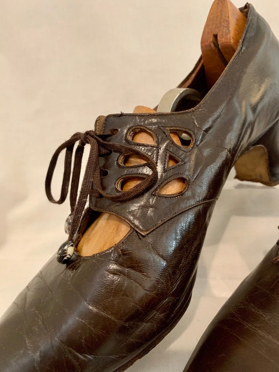 1920s leather shoes - image 5