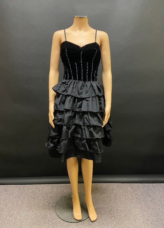 Fab 50’s cocktail dress
