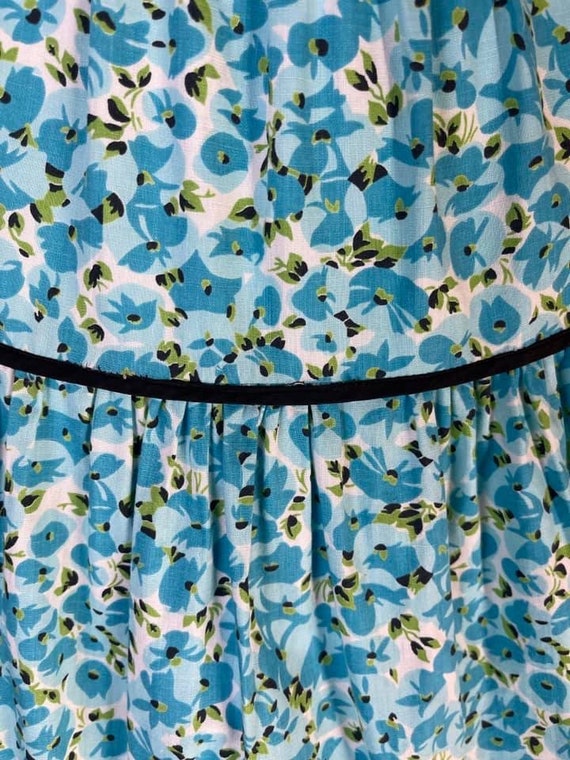 1950’s  blues / white floral summer cotton skirt … - image 5