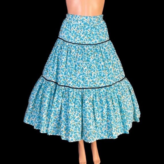1950’s  blues / white floral summer cotton skirt … - image 1