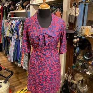 Lovely volup 1950’s silk day dress
