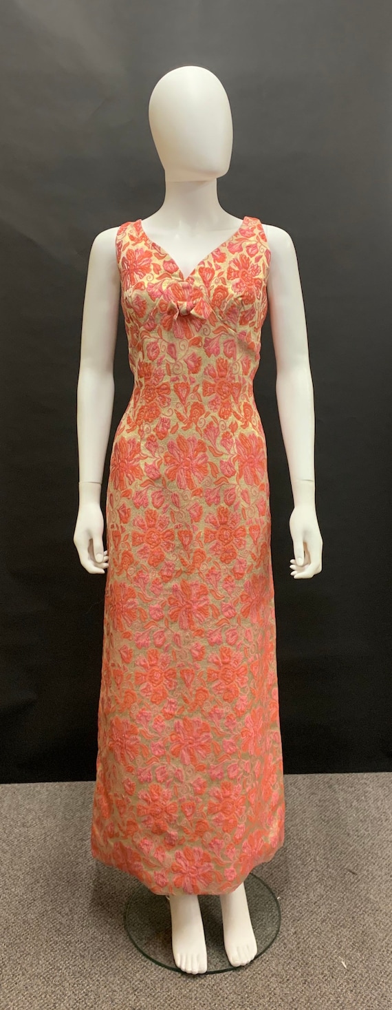 Gorgeous volup 60’s dress