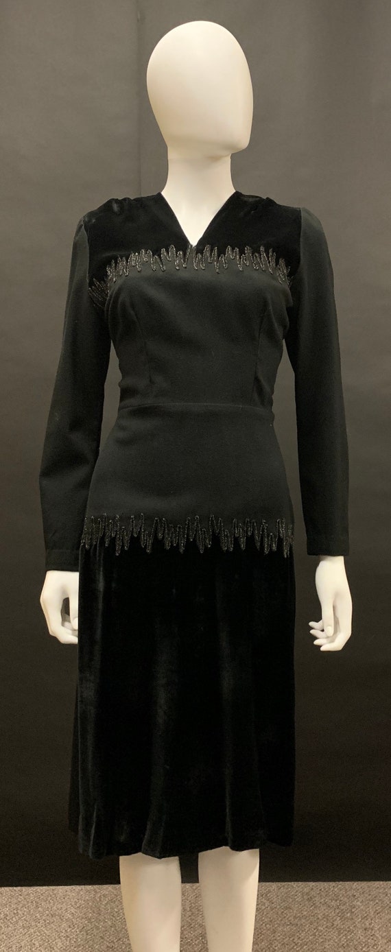 Stunning 1940s dress