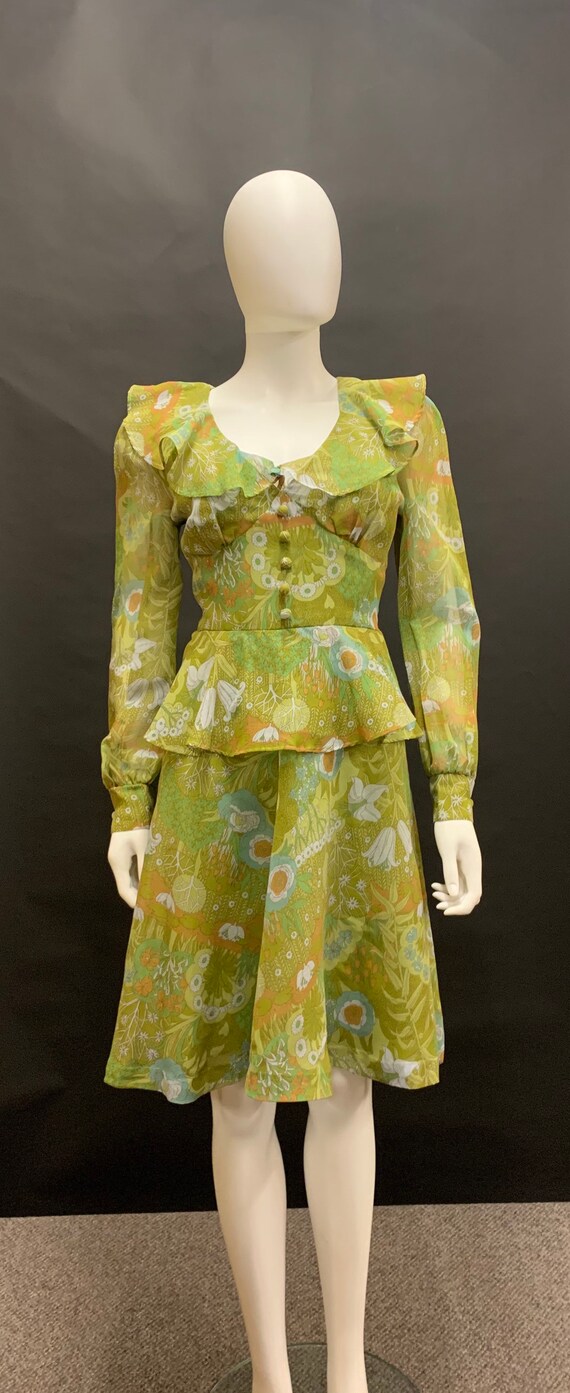 Gorgeous 1970s dress