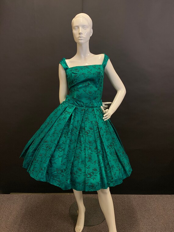 Beautiful brocade 50’s