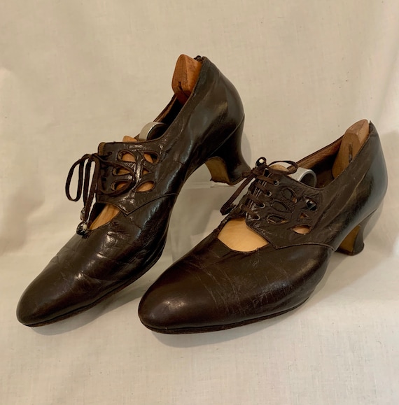 1920s leather shoes - image 2