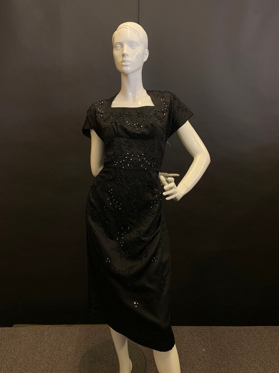 Volup Late 40’s beaded dress