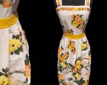 Cute 1950s cotton novelty print day dress