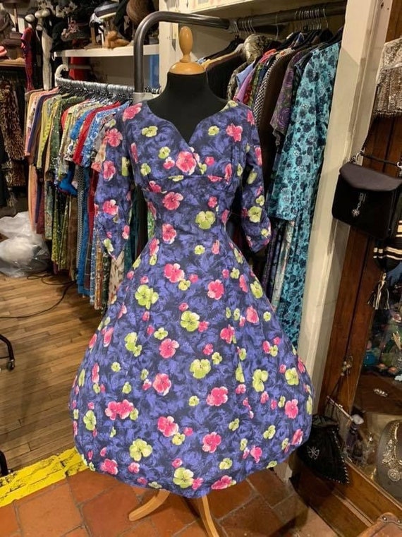 Stunning 1950s day dress - image 2