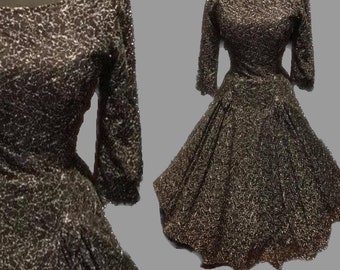 Stunning 1950s party dress