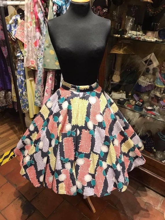 Super full 1950s skirt