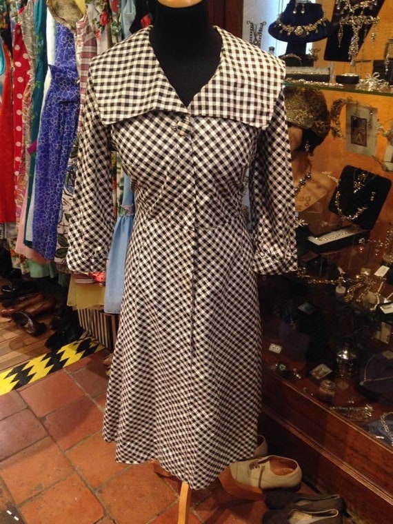 Fab volup late 1940s cotton day dress