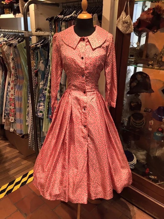 Pretty 1950s day dress