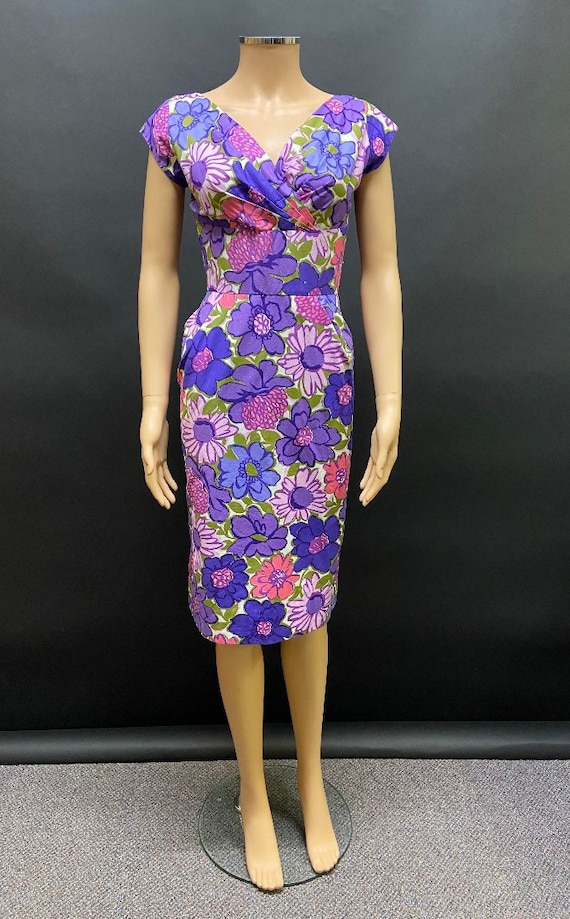 Gorgeous 50’s “sambo” wiggle dress