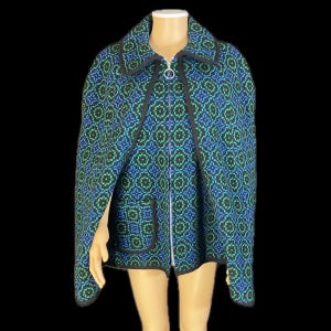 Fantastic 1960’s / 70’s Welsh tapestry cape by Welsh Woollens
