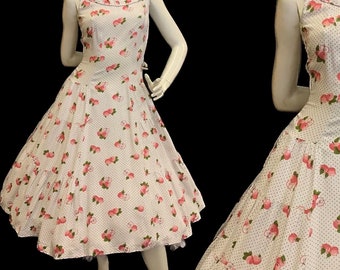 Beautiful floppy cotton Novelty print 1950’s dress