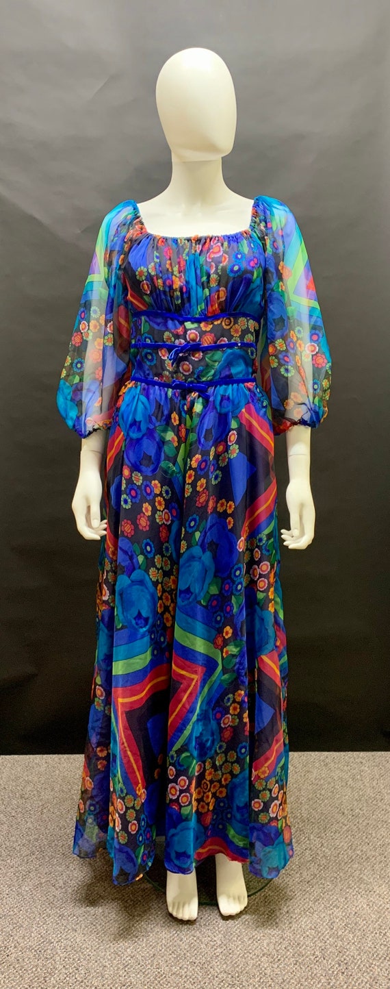 Stunning 70’s maxi dress