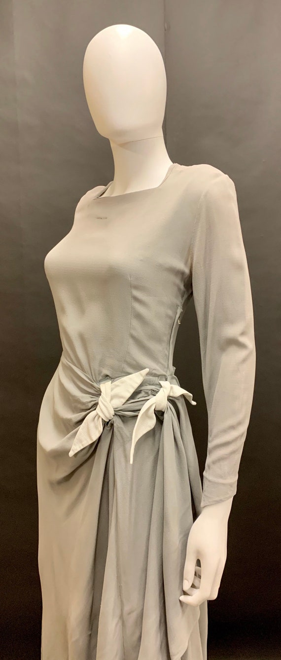 Stunning 40’s crepe dress