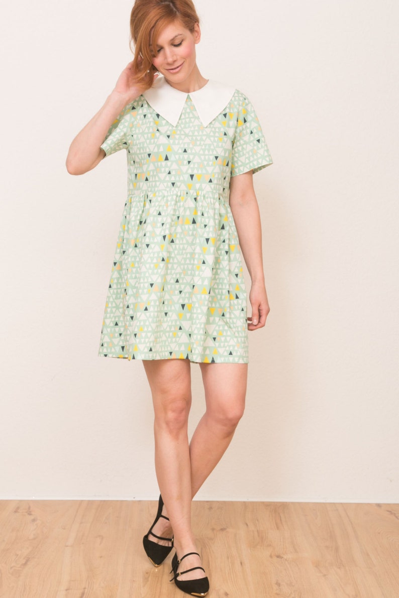 Mini dress in mod style, babydoll dress with bubik collar, smock dress in mint with triangles image 3