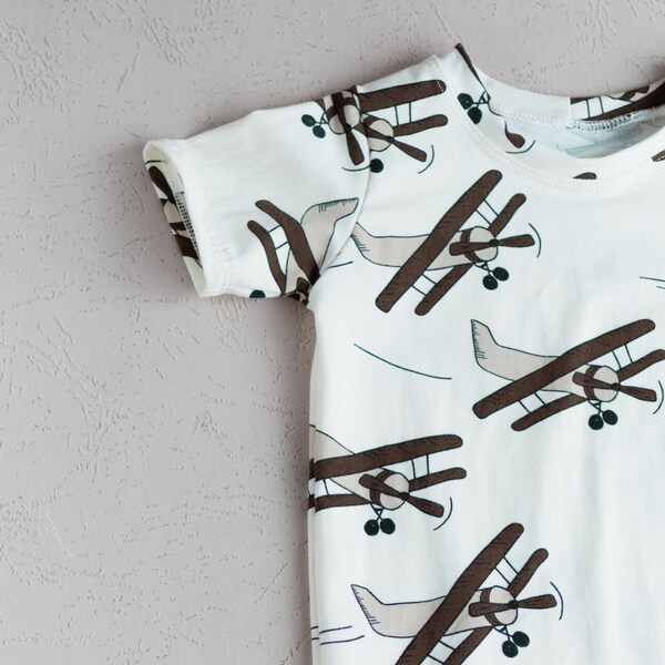 Basic Tshirt l Round Hem Shirt l Baby Boy Girl Neutral Top l Airplane Print l Summer Baby Shirt l Organic European Knit l Boutique