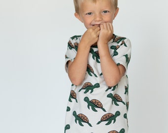 Turtle Kids T-shirt Printed Boy Clothing Green Turtle Shirt Organic Scandinvian Top Baby Toddler Matching Long Length T-shirt