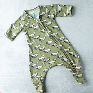 Vestito per neonati in bambù con balena verde, vestito per neonati con cerniera, vestiti per neonate, vestiti per neonati maschi, vestiti biologici per neonati, regalo per neonati di genere neutro