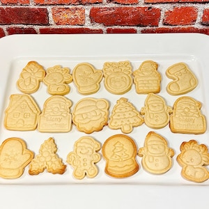 18 Plain Sugar Cookies. Christmas theme. No Royal Icing. From Scratch and  tasty. Great for your Christmas!