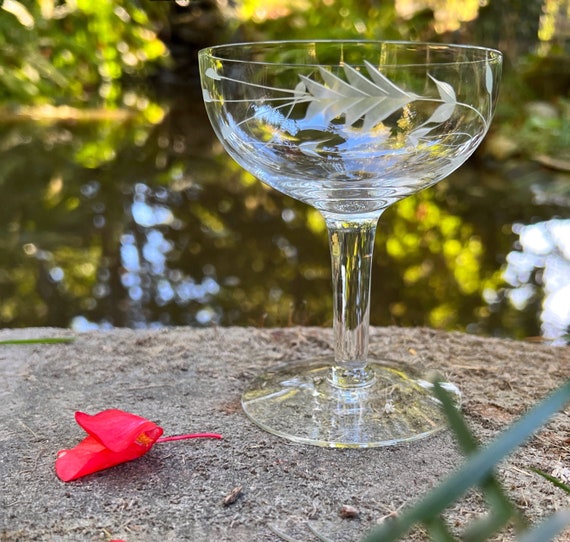 Set Nine Tall Sherbet champagne Glasses Sevron Moonglow Mid